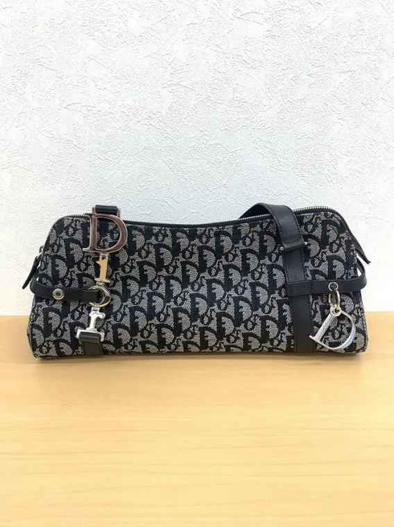 クリスチャンディオール ハンドバッグ トロッター柄 D金具 グレー買取参考価格 | 堺市東区