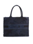 クリスチャンディオールトートバッグ DIOR BOOK TOTE カムフラージュ バッグ 2019年 ネイビーの参考買取価格