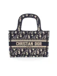 クリスチャンディオールトートバッグ オブリーク エンブロダイリー Dior Book Tote ミニ M1271ZRIW 2019年 ネイビーの参考買取価格
