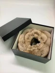 デイジーリンforフォクシーストール 2013年 30803 Chinchilla Tie シナモンの参考買取価格