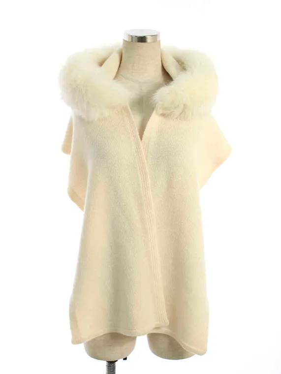 フォクシーブティック ストール ショール 34526 Capuche Snow White 2015年 ホワイト買取参考価格 | 大阪府阪南市