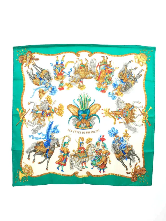 エルメス スカーフ カレ90 LES FETES DU ROI SOLEIL 太陽王の祝典 グリーン買取参考価格 | 滋賀県栗東市