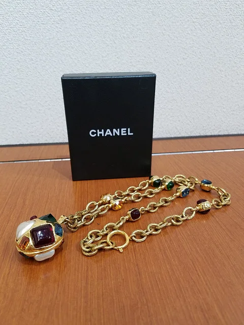 シャネル カラーストーン パール ネックレス買取参考価格 | 神戸市西区