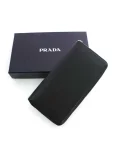 プラダ財布 オーガナイザー ドキュメンタリーケース 2ML220 ブラックの参考買取価格