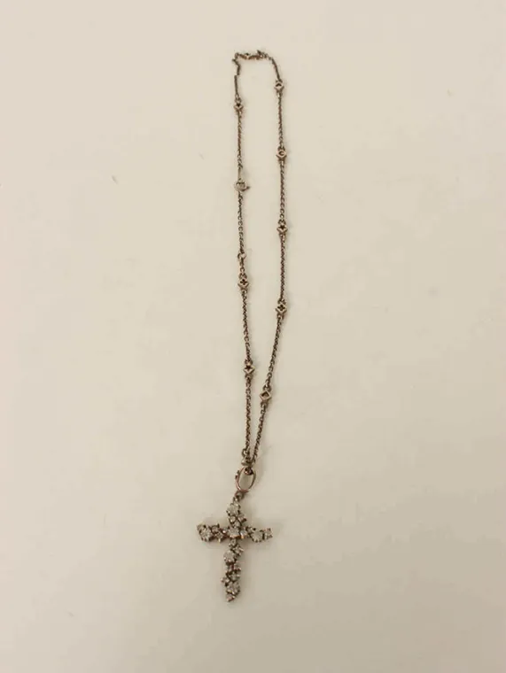ラブ&ヘイト ネックレス クロス スター SV925 シルバー買取参考価格 | 大阪市阿倍野区