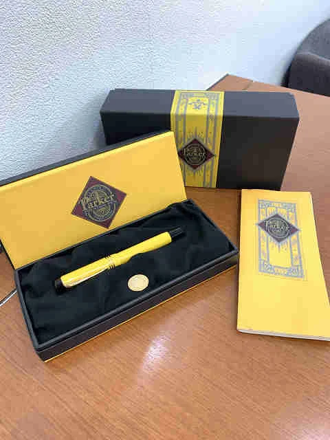 パーカー 万年筆 リミテッドエディション デュオフォールド センテニアル M マンダリンイエロー買取参考価格 | 大阪市天王寺区