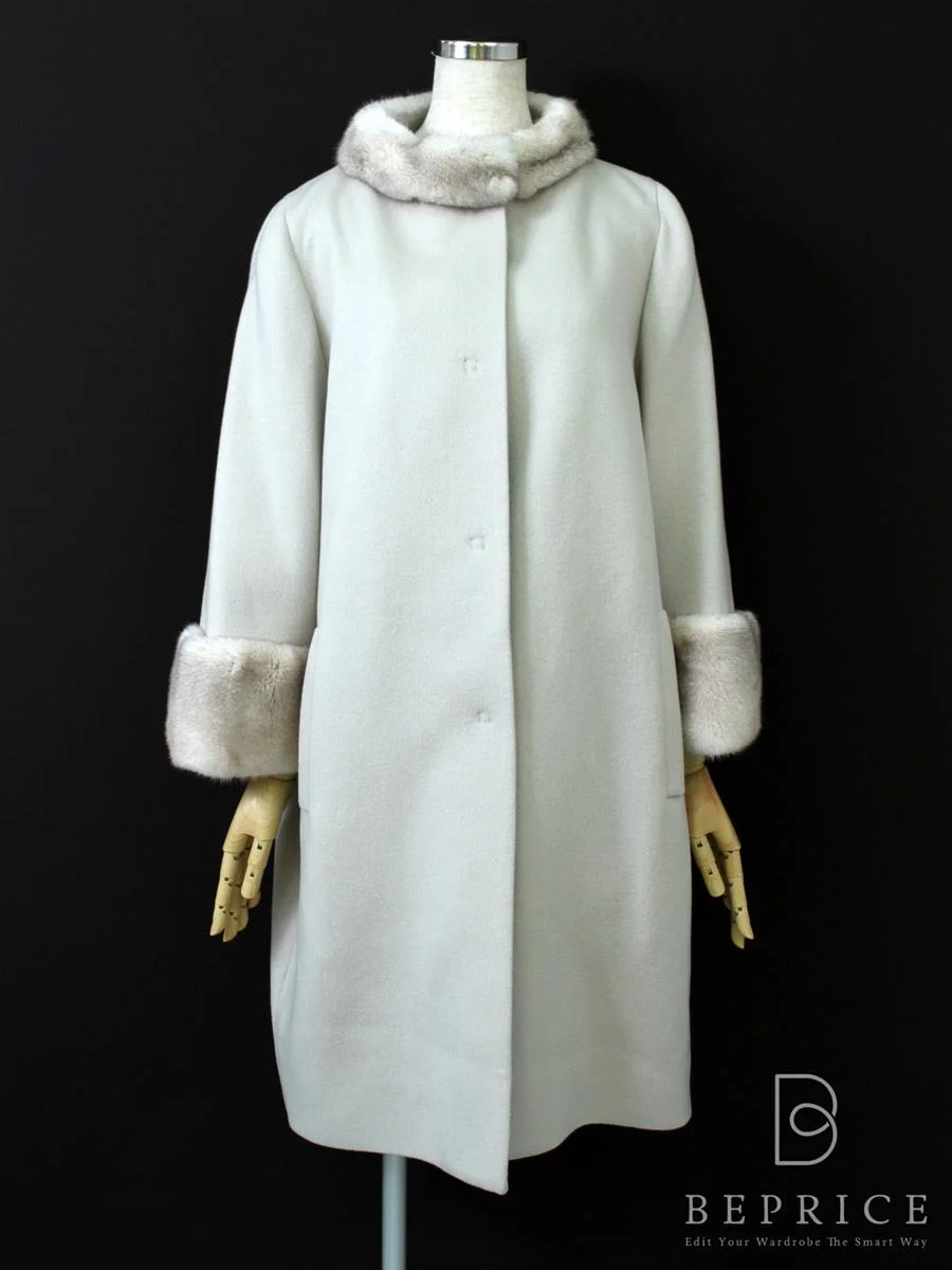 フォクシーブティック 2015年 コート crystal snow ミンクファー カシミヤ 34708 ベージュ買取参考価格 | 神奈川県平塚市