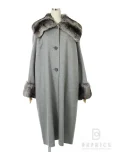 フォクシーブティックコート ロング カシミヤ チンチラファー付き 16112 グレーの参考買取価格