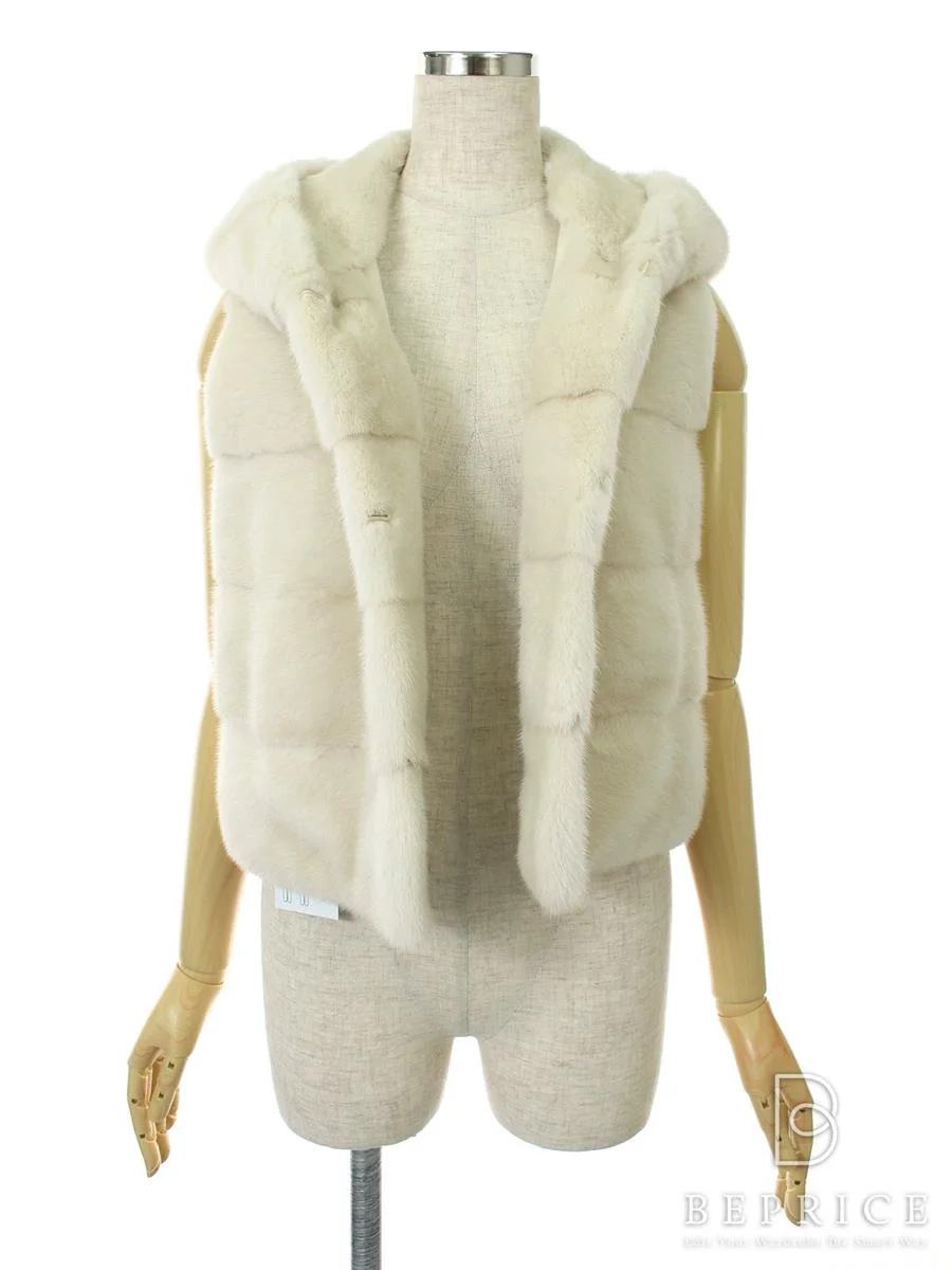フォクシーブティック ベスト Fur vest Gray Pearl ネーム入り買取参考価格 | 横浜市西区