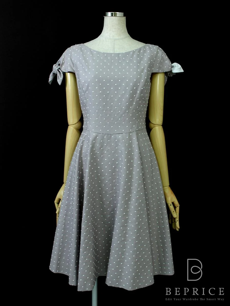 フォクシーブティック ワンピース ホワイトドロップリボン買取実績 | 大阪市中央区