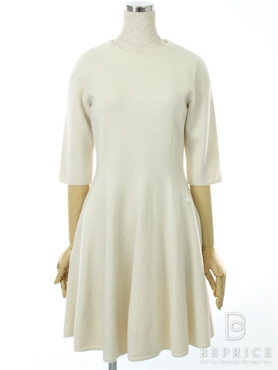 フォクシーブティック ワンピース Knit Dress Seamless Flare買取参考価格 | 東京都国立市