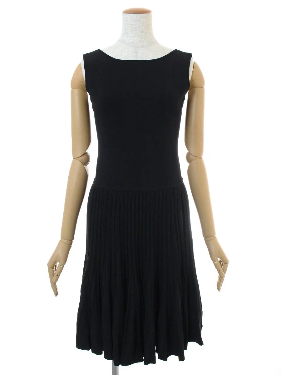 フォクシーブティック ワンピース ブラックサーキュラーミニ買取実績 | 東京都練馬区