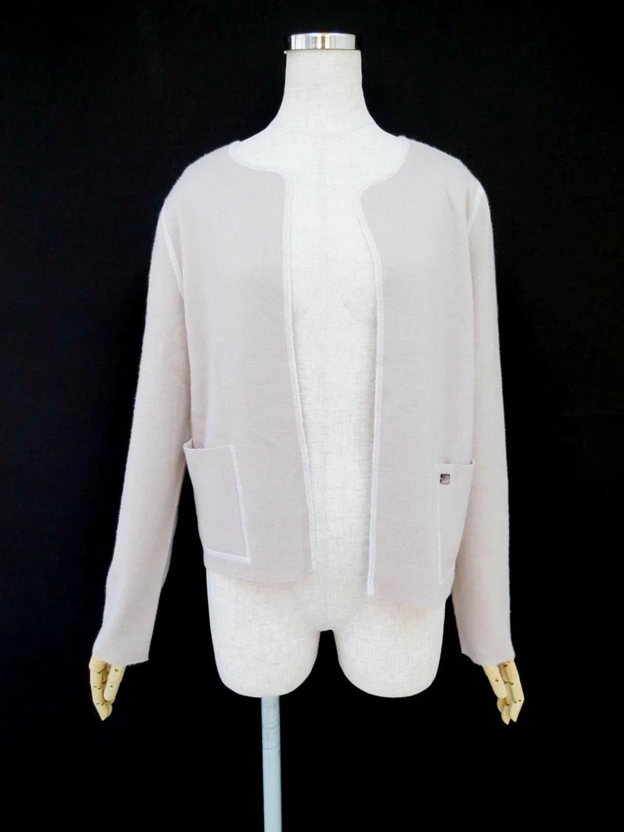 フォクシーブティック リバーシブルニットジャケット カーディガン マカロン買取実績 | 奈良県奈良市