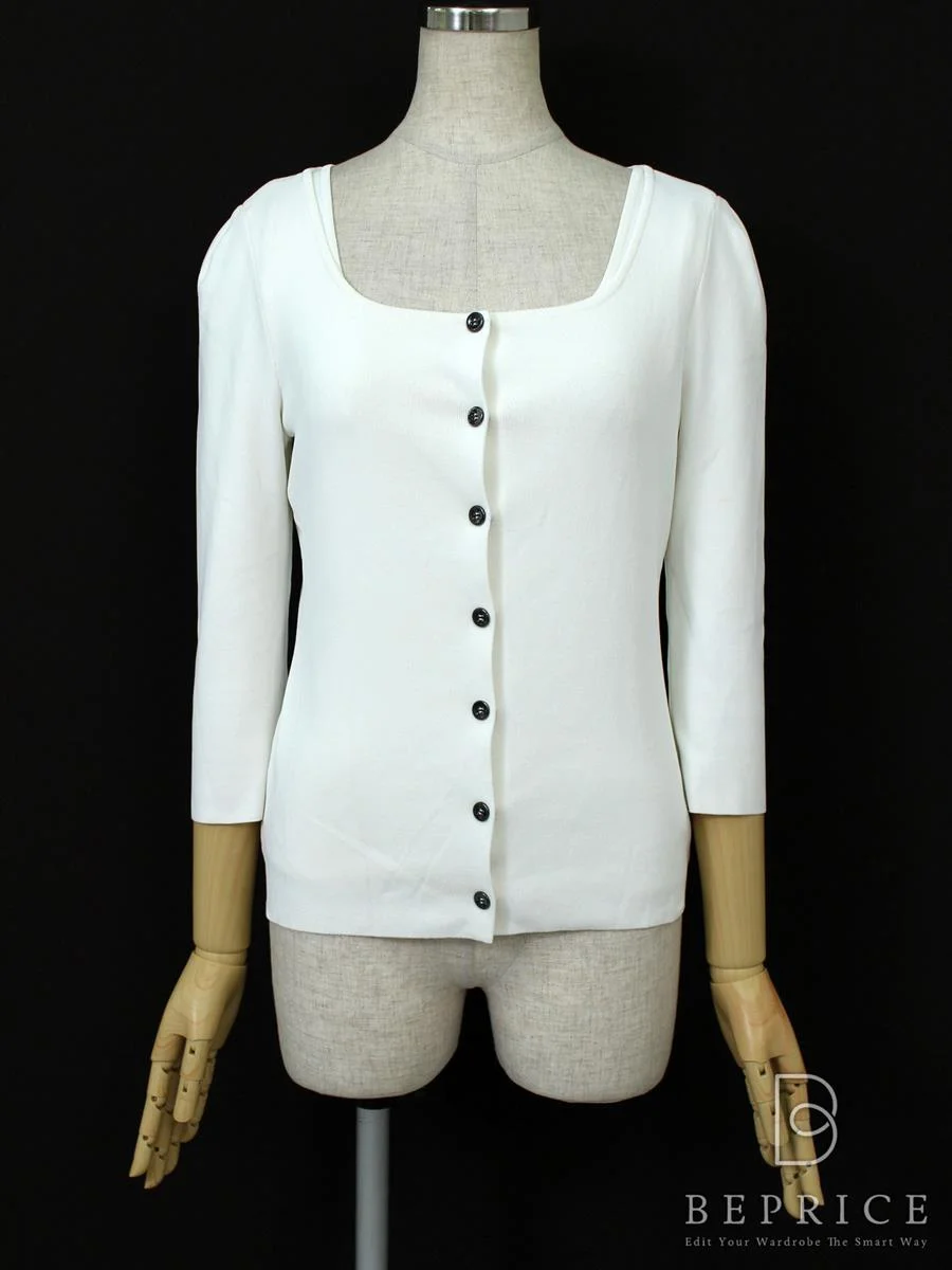 フォクシーブティック アンサンブル カーディガン ツインニット 26000買取実績 | 東京都目黒区