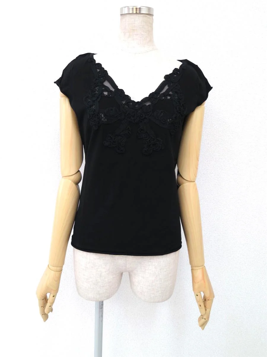 フォクシーブティック エンブロイダリーリボンセーター買取実績 | 千葉県浦安市