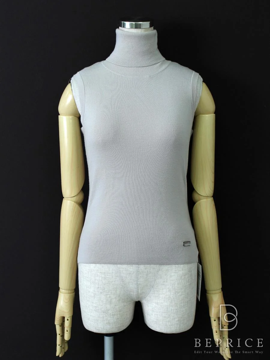 フォクシーブティック トップス Sleeveless Turtleneck Sweater買取実績 | 大阪府大東市