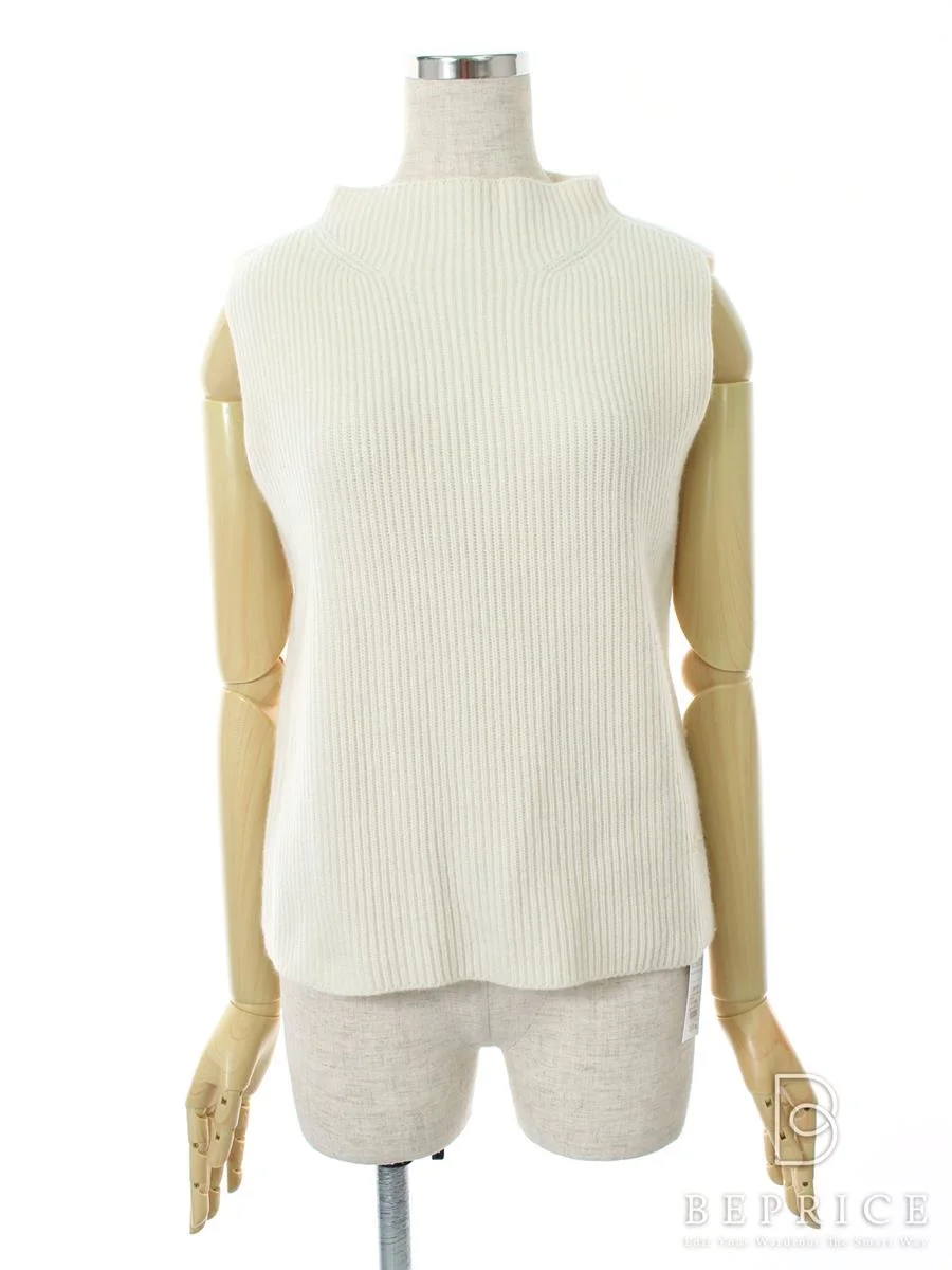 フォクシーブティック トップス Sleeveless Sweater Souffle買取参考価格 | 京都府