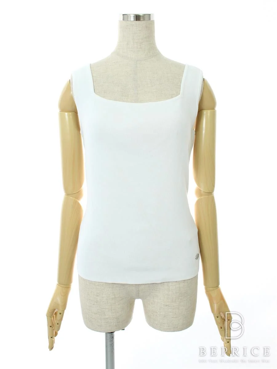 フォクシーブティック トップス Square Sweater買取実績 | 横浜市戸塚区