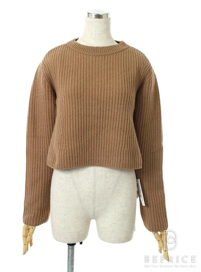 フォクシーブティック トップス Knit Top French Sucre買取実績 | 東京都新宿区