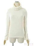 フォクシーブティックトップス Sweater White Snowの参考買取価格