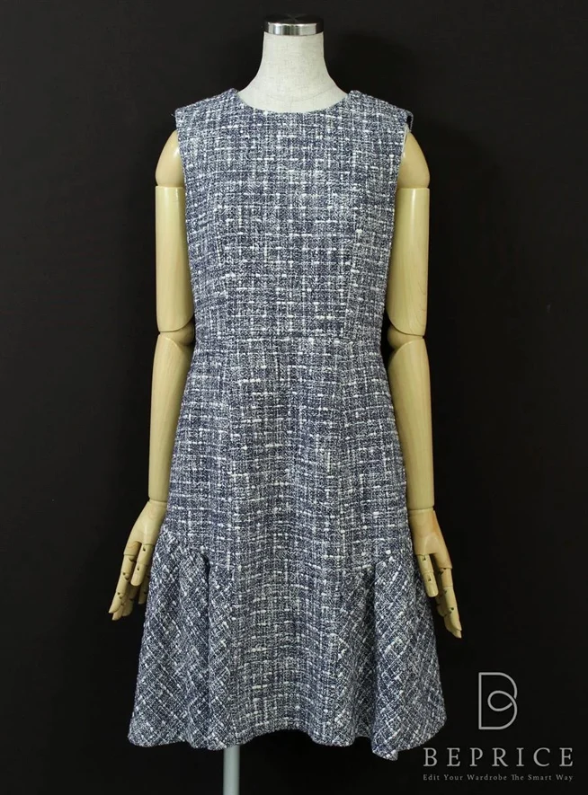 フォクシーニューヨーク ワンピース Parkett Boucle Fit&Flare Dress Collection買取参考価格 | 大阪市阿倍野区