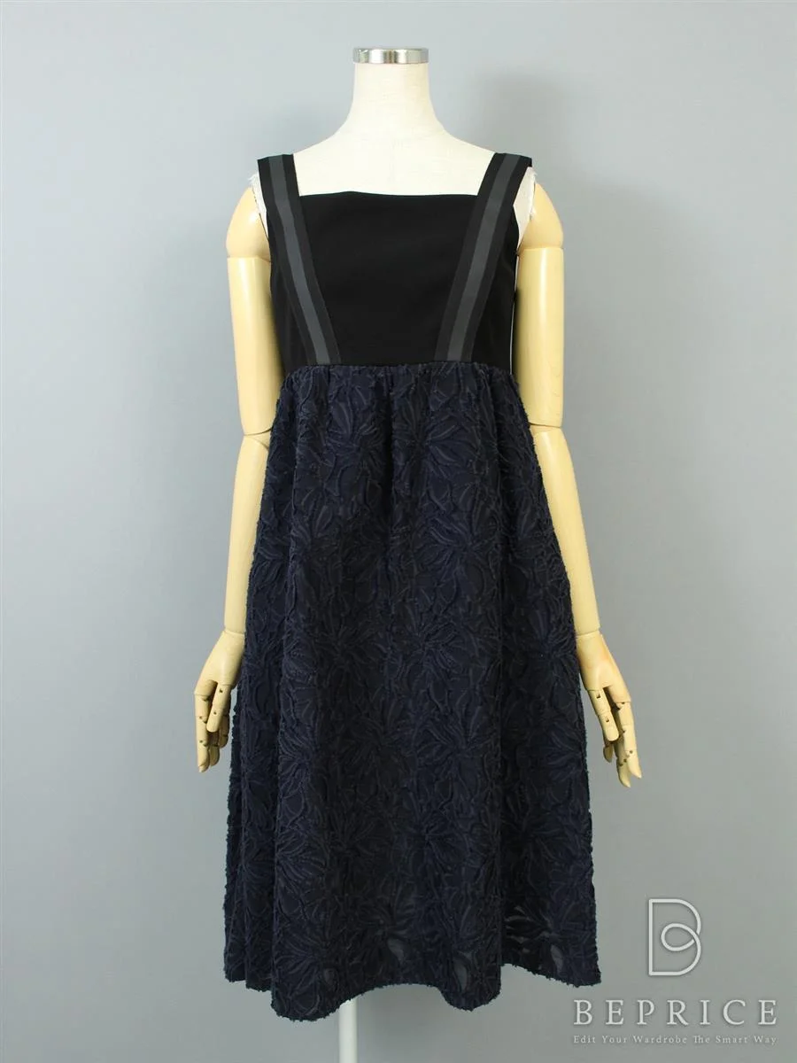 フォクシーニューヨーク 2016年 ワンピース Daisy Eyelet Grosgrain Dress 35756 ネイビー買取参考価格 | 奈良県宇陀市