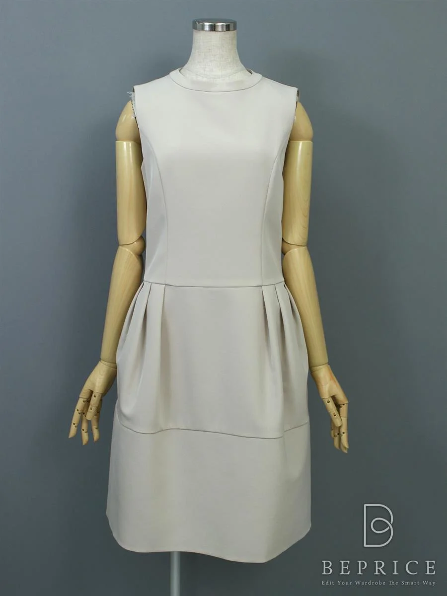 フォクシーニューヨーク Tuck Cocoon Dress買取参考価格 | 福岡市東区