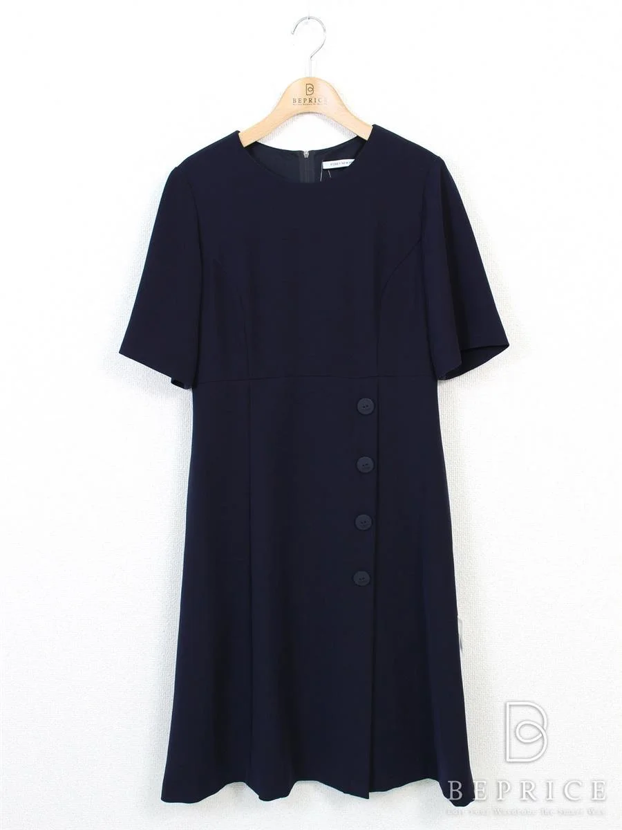 フォクシーニューヨーク ワンピース Side Button Shift Dress買取参考価格 | 兵庫県宝塚市
