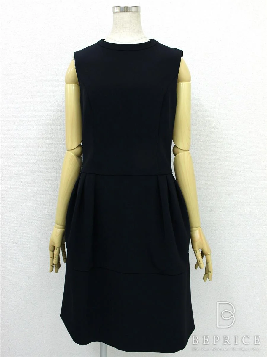 フォクシーニューヨーク ワンピース 2016年 Tuck Cocoon Dress 34096 ネイビー買取参考価格 | 滋賀県大津市