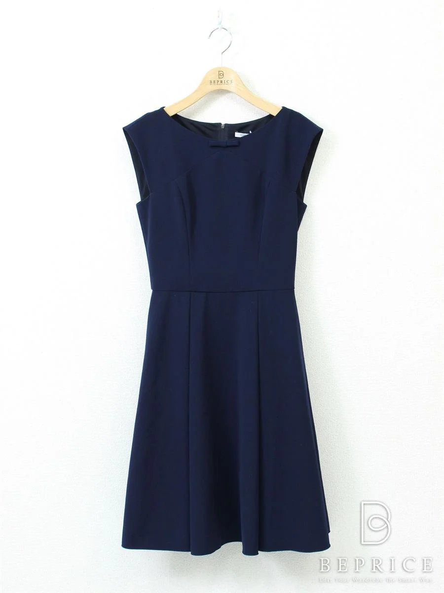 フォクシーニューヨーク 2015年 ワンピース ノースリーブ Front Ribon Dress 34387 ネイビー買取実績 | 東京都豊島区