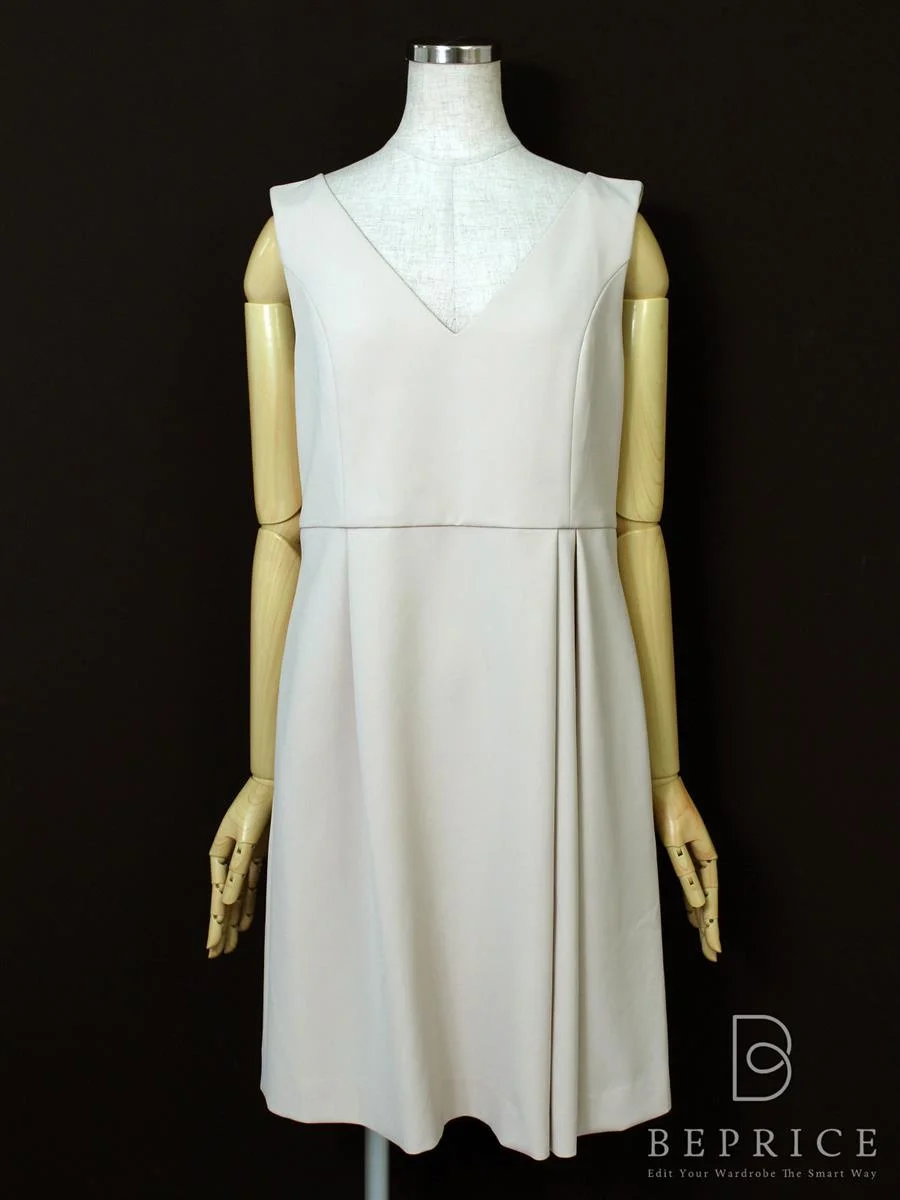 フォクシーニューヨーク 2013年 ワンピース プリンセスキャサリン 31651 ベージュ買取実績 | 東京都文京区