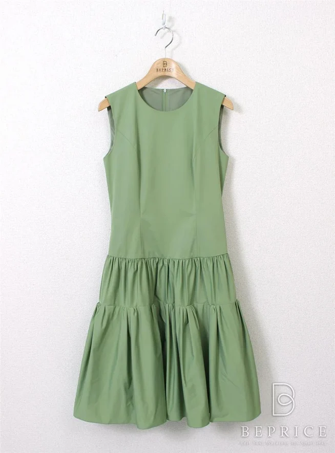 フォクシーニューヨーク ワンピース オードリーギャザー 28646買取実績 | 東京都世田谷区