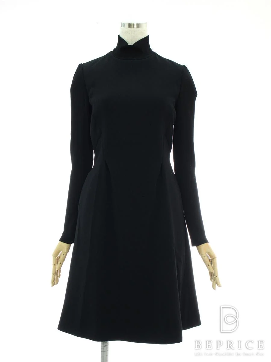 フォクシーニューヨーク ワンピース Dress Private Noir 35172買取実績 | 東京都練馬区