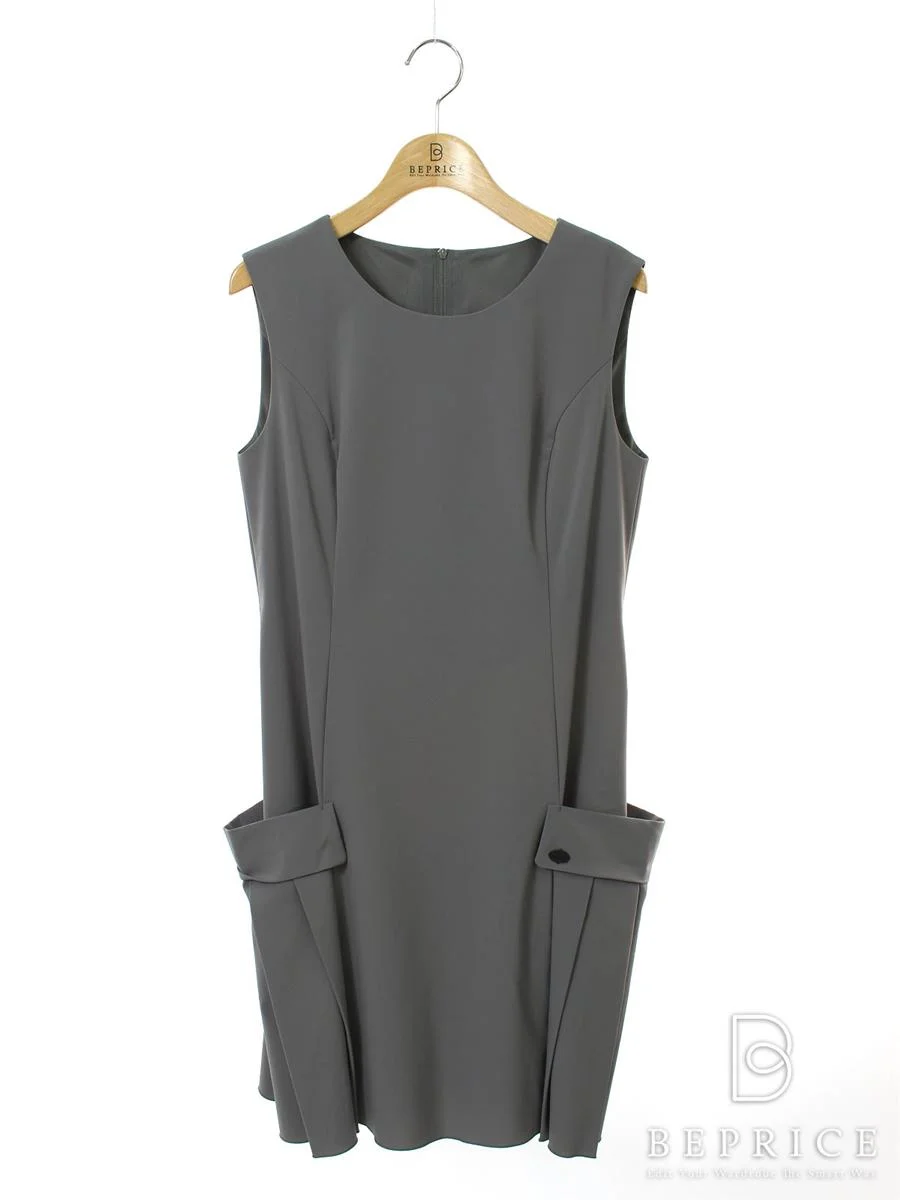 フォクシーニューヨーク ワンピース ノースリーブ Rainyプレッピー 31761買取実績 | 東京都品川区