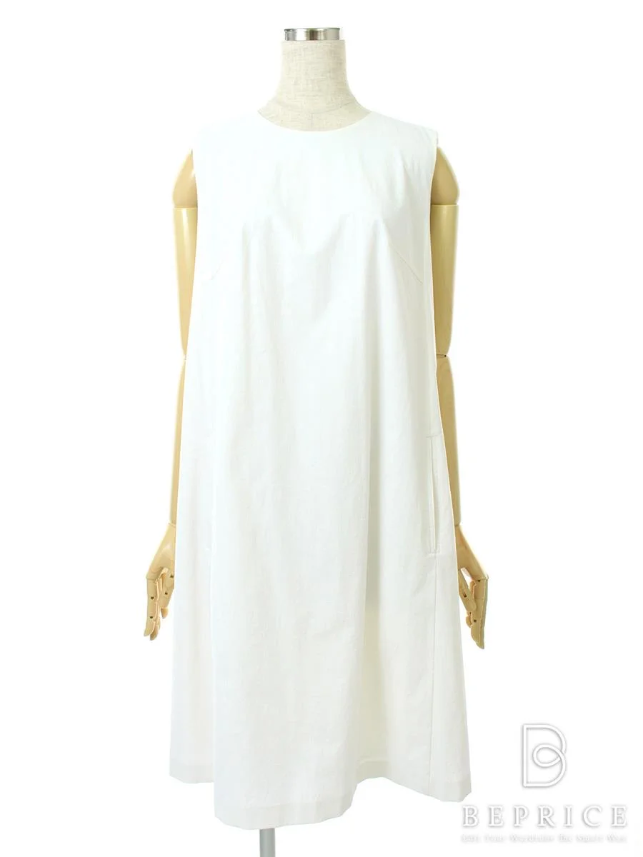 フォクシーニューヨーク ワンピース ROSETTE FIL COUPE PLEPT DRESS買取参考価格 | 東京都世田谷区