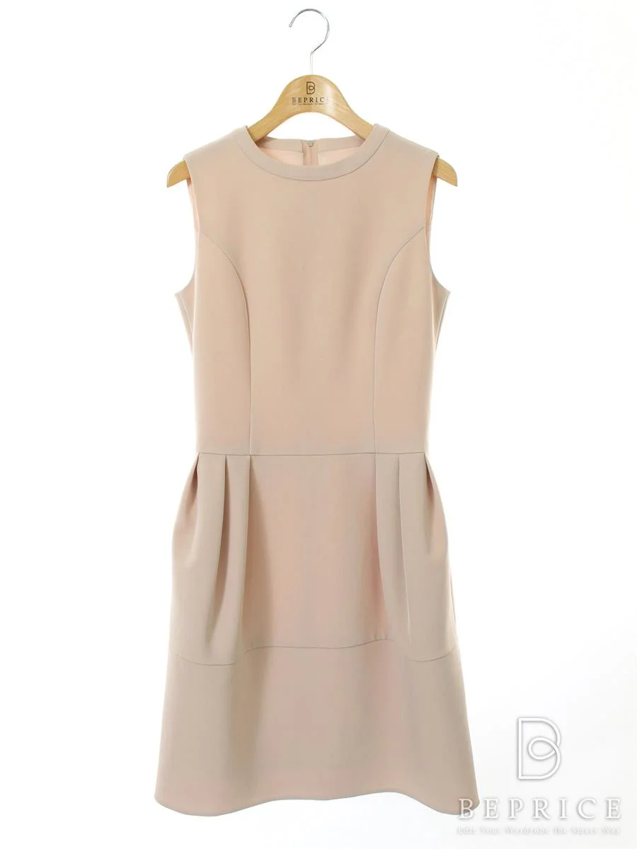 フォクシーニューヨーク Tuck Cocoon Dress買取参考価格 | 東京都台東区