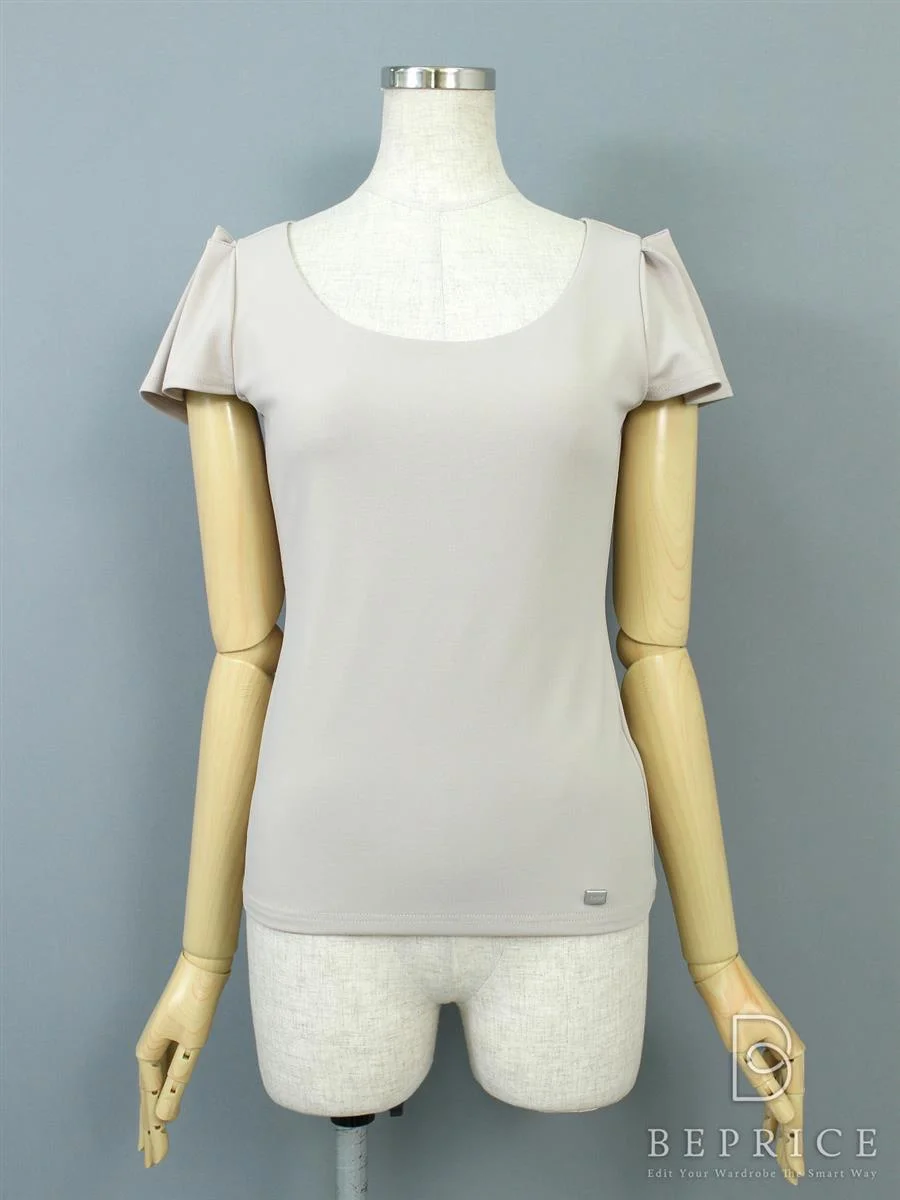 フォクシーニューヨーク トップス タックスリーブ買取実績 | 東京都中央区