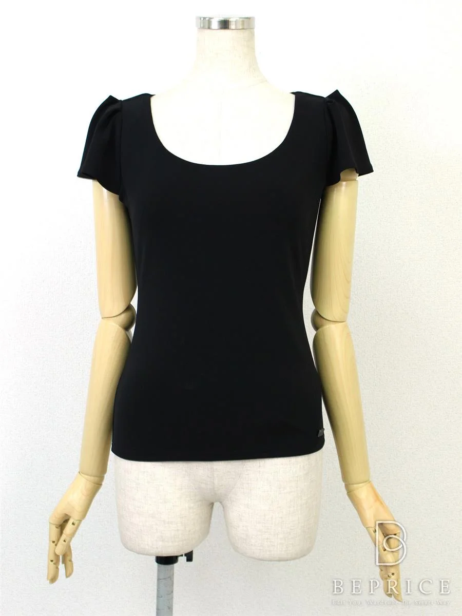 フォクシーニューヨーク カットソー 2015年 トップス タックスリーブ 27125 ブラック買取実績 | 東京都豊島区