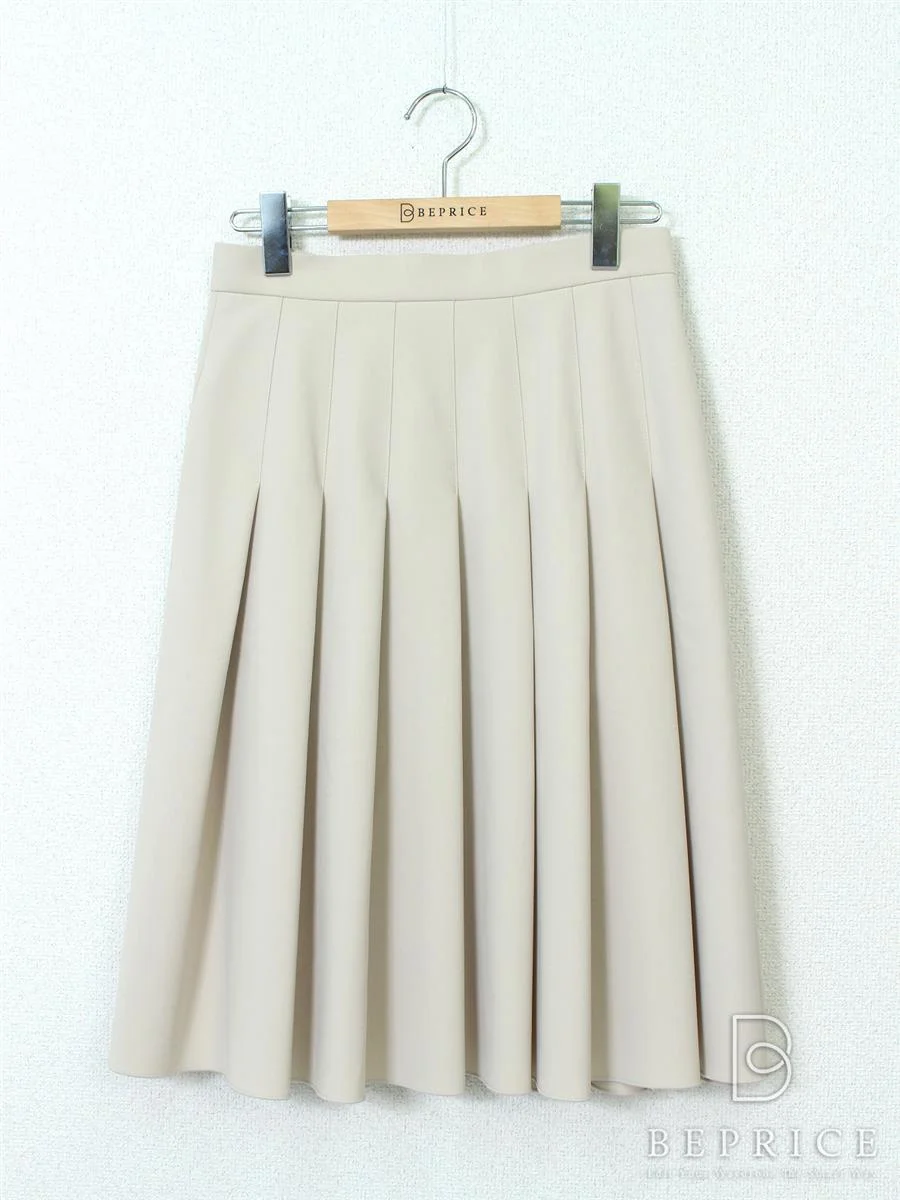 フォクシーニューヨーク スカート relax Pleat SP品 34103買取参考価格 | 愛知県小牧市