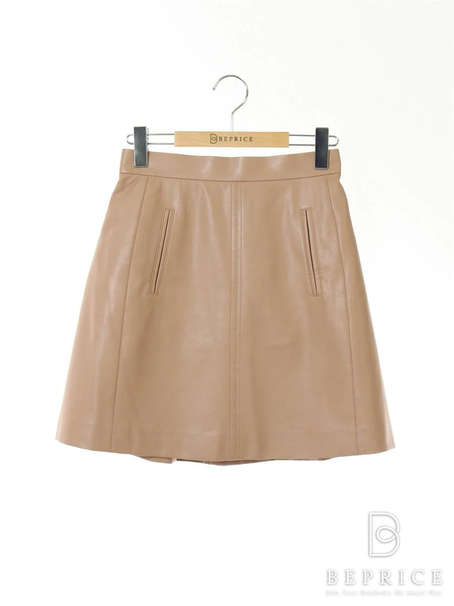 フォクシーニューヨーク 2015年 Ａラインレザースカート 34193 ピンク買取実績 | 東京都品川区