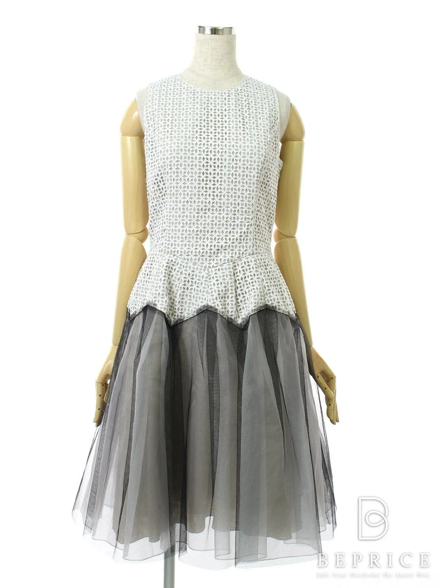 デイジーリンforフォクシー ワンピース Dress カットワーク ノースリーブ買取参考価格 | 東京都港区
