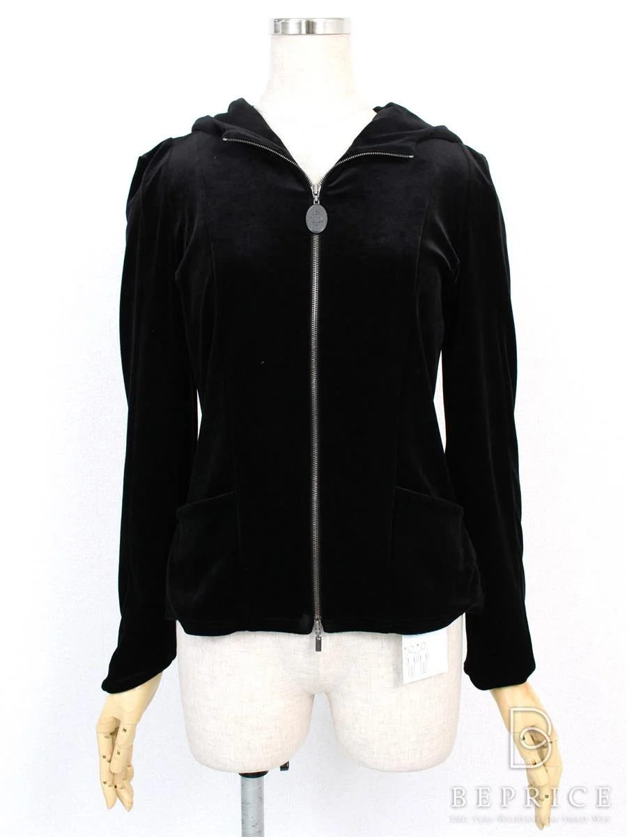 フォクシーニューヨーク 2011年 パーカー パワーショルダー ベロア 29592 ブラック買取実績 | 和歌山県和歌山市