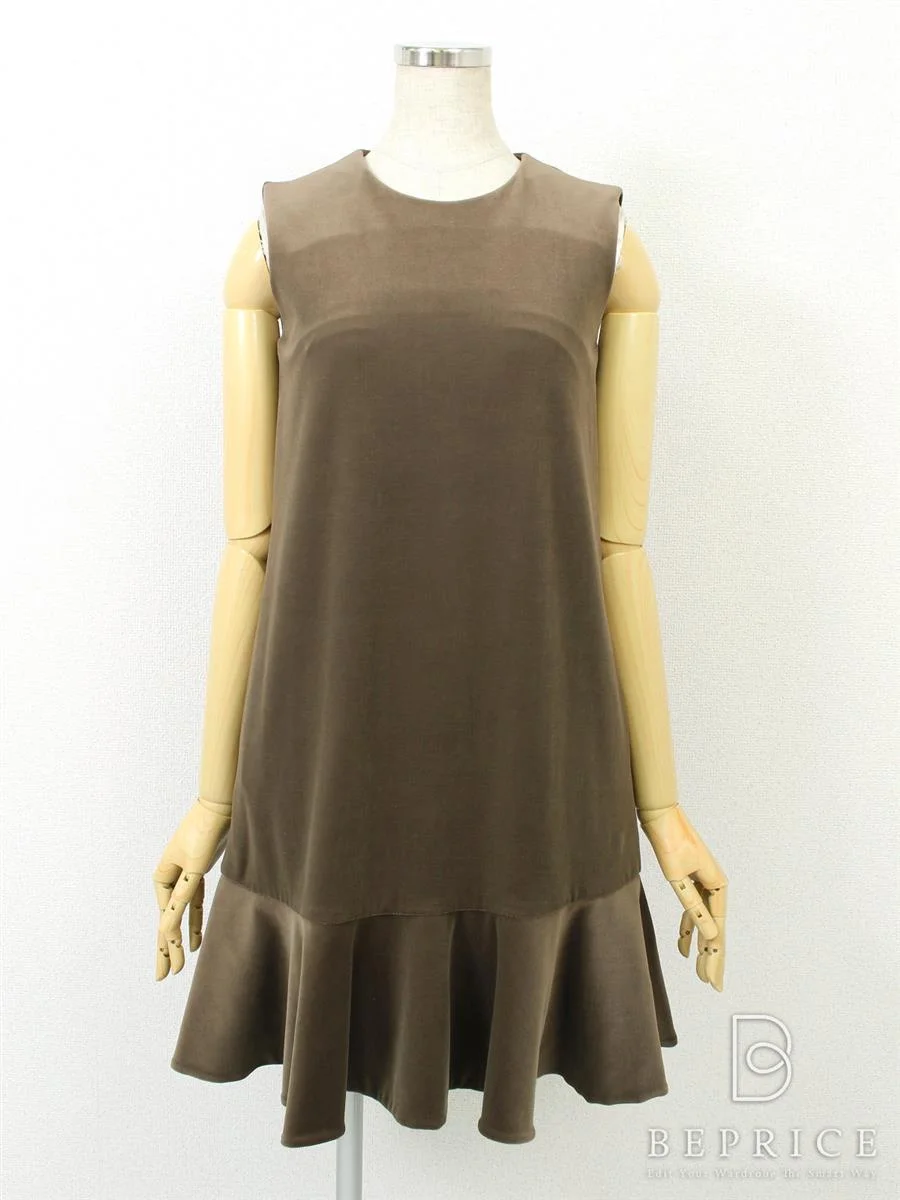 フォクシーニューヨーク ワンピース ペプラム ベロア 33863買取実績 | 名古屋市瑞穂区