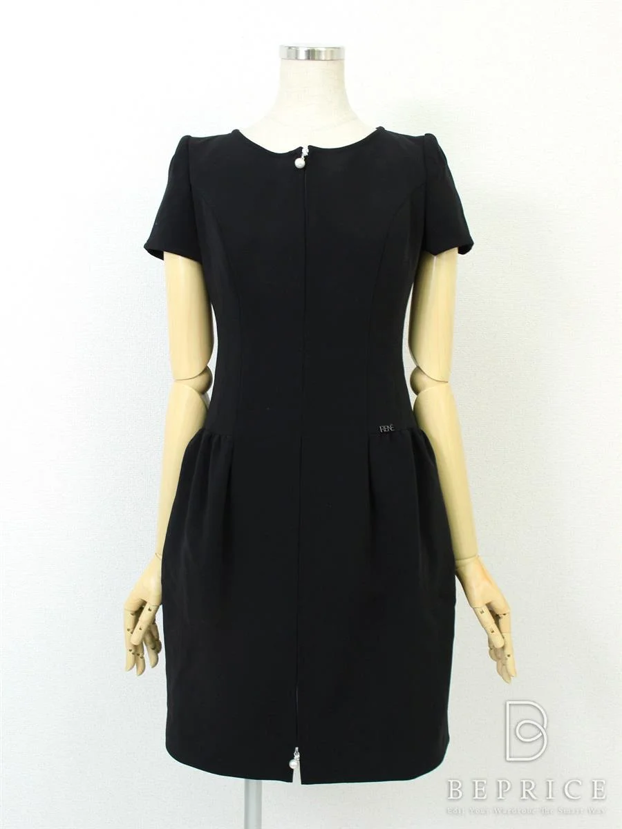 ルネ(Rene) ワンピース フロントジップ買取参考価格 | 東京都港区