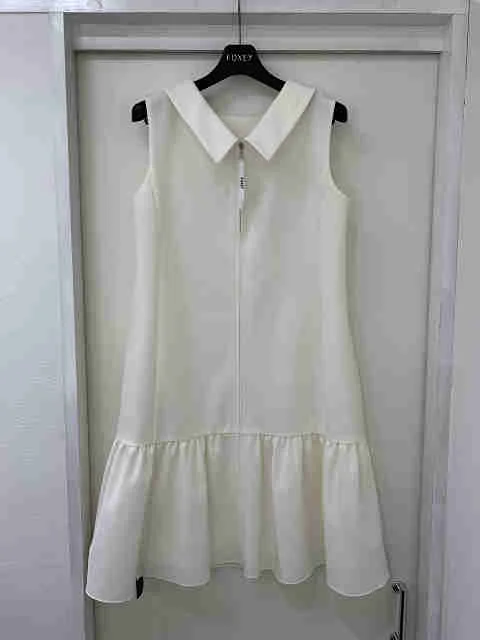 フォクシーニューヨーク ワンピース 2020年 40533 2way Mods Dress ホワイト買取参考価格 | 大阪府大東市