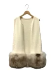 フォクシーブティックGilet Snow Mist 36299 ベスト F ホワイト フォックスファーの参考買取価格