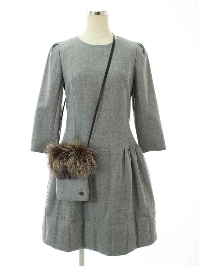 FOXEY フォクシーワンピースバック付フランネルパフ FOXEY フォクシーワンピースバック付フランネルパフ
